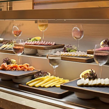 Bentley Old City-special Class Hotel 5*