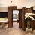 Bentley Old City-special Class Hotel